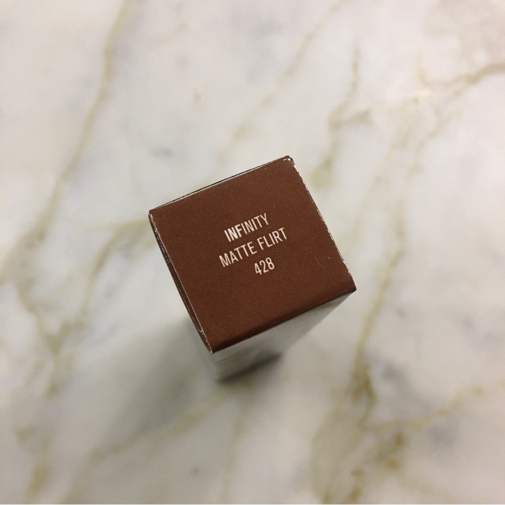 IL MAKIAGE Infinity Lip Cream - Matte Flirt - Picture 6 of 11